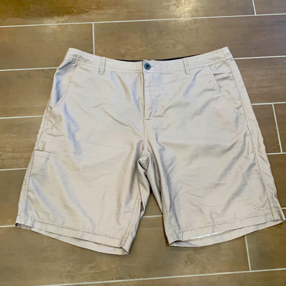 Mens DaHui hybrid Collection shorts, size 36, brown dotted